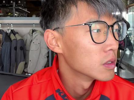 都说#张雪820rr 不好驾驭?到底是为什么?四点原因,交代明白!个人拙见,口下饶命#张雪机车 #摩托车