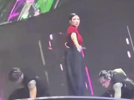 2026年5月17日林忆莲香港启德演唱会!一首《倾斜》精彩纷呈#我要上热门🔥