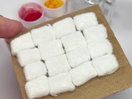 诶诶别碰我霉豆腐!!哦哦是捏捏啊那没事了🌚#创意手工 #自制捏捏 #霉豆腐 #抽象 #自制玩具