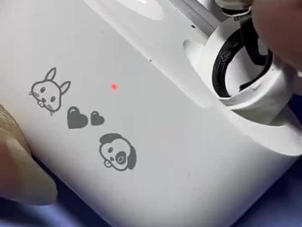 厦门同城维修耳机airpods3代开盖白灯闪烁,无法开盖弹窗连接,或者连接后耳机无声,单耳无声,手动重置后闪白灯再也无法连接,苹果耳机在充电盒能连接拿出来就没声音,蓝牙耳机一个声音大一个小怎么办?找到我解决您的问题#airpods3 #苹果耳机维修 #airpods维修@品胜快修(厦门沧虹路店)