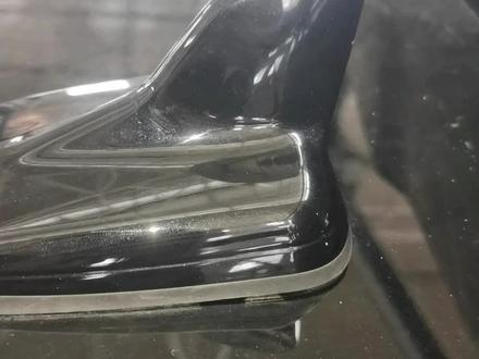 22款奥迪Q5L鲨鱼鳍天线拆装修复方法