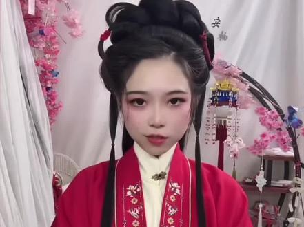 0基础0绕环一看就会汉服发型 这是我能想到的最简单的汉服发型,日常搭配个宋制明制都可以的。素头都不错的,很适合簪绒花。