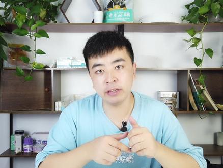 对狗狗来说,狗狗热衷于主人的手中的食物!你认同吗?#宠物知识 #美食 #狗 @DOU+小助手