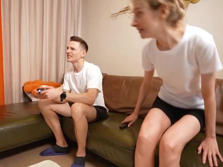 无线HDMI投屏图传器ps4/xbox/switch同屏到手机ipad电视机便携屏