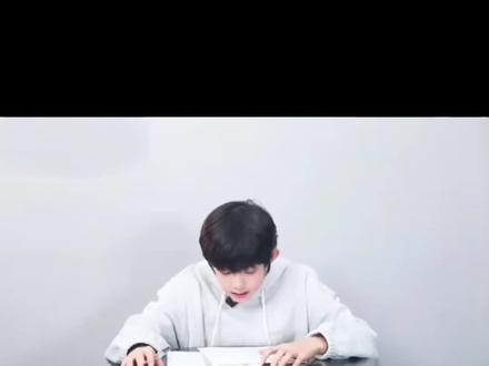 哈哈哈哈算我家肘妹中文不好!!#陈奕恒 #不再依赖哥哥算长大吗