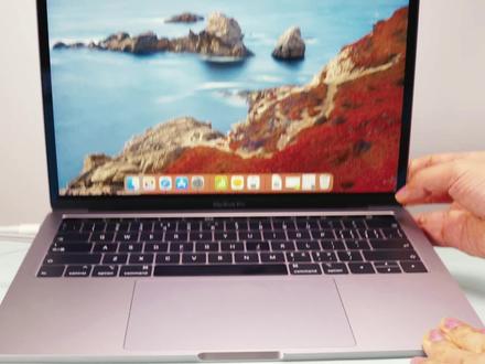 Touch Bar怎么截屏 Touch Bar快速截图教程,如何截取触控栏小屏幕显示内容教程 #touchbar #MacBookPro mac系统中怎么使用Touch Bar快捷键截屏?如何对Mac的Touch Bar小屏幕进行屏幕截图?Touch Bar截图方法。如何使用Touch Bar拍摄Mac的屏幕截图?如何截取 MacBook 触控栏的屏幕截图|macbook|快捷键|.超实用的TouchBar小技巧!带你玩转Touch Bar! mac截屏简单方法。Mac TouchBar上的内容怎么截屏 ?Touch Bar怎么截屏 Touch Bar快速截图教程苹果电脑入门指南视频教程新手技巧零基础学苹果电脑MacOS系统视频课程macbook air pro使用教程#触控栏 #Mac触控栏 #Mac触控条 #mac触控屏 #触控栏 #触摸条 #touchbar歌词 #Mac触摸屏 #Mac触摸条 #Mac触摸栏 #触摸屏 #macbook使用技巧 #苹果电脑使用技巧 #MacBook #macbookpro #macbookair #Mac新手