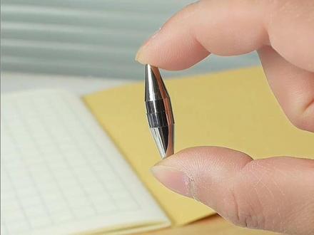 离谱!无聊到笔帽都能做成机器人~ #创意手工 #解压玩具 #课间娱乐