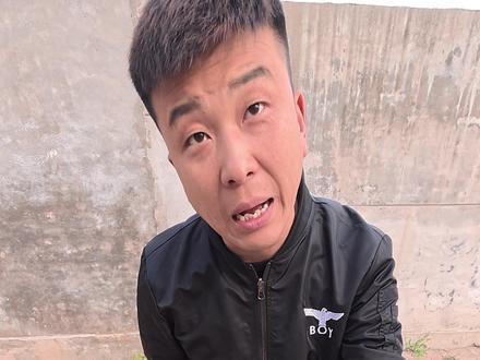 别人转发我视频上千万播放量,我自己发为啥没人看#保勇的农村生活 #保勇先生烤冷面 #不吃打死你 #四孩子烤冷面