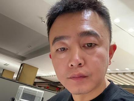 白银跌40%了,还没有调整结束,继续观望#金价预测 #白银预测 #白银暴跌