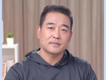 《假如给我三天光明》:乐观是通向成功的信念,没有希望和信心就一事无成。Optimism is the faith that leads to achievement.Nothing can be done without hope and confidence.#读书 #励志 #英语