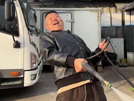 新能源修理厂,常见的基本操作 希望更多人了解锂电池#动力电池 #新能源汽车 #汽修 #修理工 #汽修厂