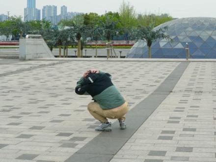 纸飞机魔术,包含教学#纸飞机 #特效视频 #抖音二创激励计划 #视频拍摄技巧 @DOU+小助手