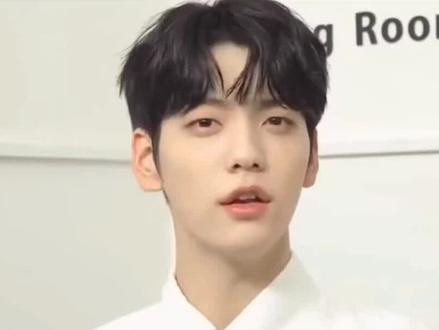 崔秀彬跳Overdrive!#高冷队长秒变呆萌小可爱,#反差萌直接封神。