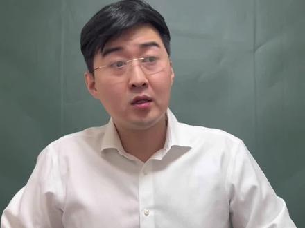 当你的学校过年不放假! #一人分饰多角 #搞笑