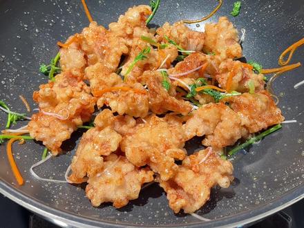 年夜饭的餐桌上怎么能少了这道锅包肉呢#谁懂这一口的好吃程度 #年夜饭菜单提前曝光了