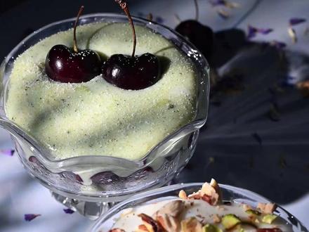 🍒家里有米饭和牛奶,解锁超好吃的甜品米布丁! #请尽情开发车厘子的隐藏吃法 #冬至美食节 #年货礼盒有新意更心意 #每天智利车厘子 #智利车厘子推荐 🔥今日份美食教程:🍒🍮车厘子坚果米布丁➕🍒🍵车厘子抹茶米布丁。跟我一起解锁车厘子的隐藏吃法!