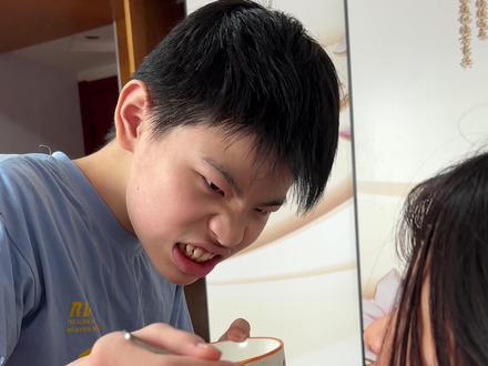 又被社恐弟弟拿捏的一天!#社恐