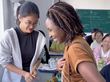 一次有趣的课外交流活动。 #高中 #英语口语