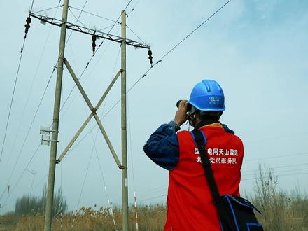#环保 高压线周围禁止烧荒 @抖音小助手 @DOU+小助手