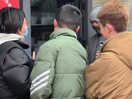 麻辣拌界有个“史铁生”①,爆单后骑手求顾客退单,顾客:不退,就吃!#麻辣拌史铁生 #晨世 #媒体精选计划