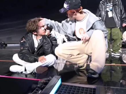 鑫鑫霖霖的可爱互动#丁程鑫 #贺峻霖 #鑫霖 #霖鑫 #可爱