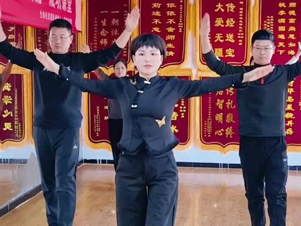 礼仪24拜男女不同动作!关注小号直播授课:@殡葬培训学习~锦绣翁锦老师小号直播授课 #翁锦#锦绣翁锦#二十四拜#白狮吊孝#生命礼仪团队