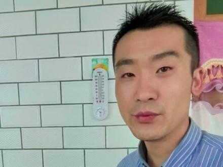 牡丹鹦鹉打架,胆小者勿看 #鹦鹉 #牡丹鹦鹉