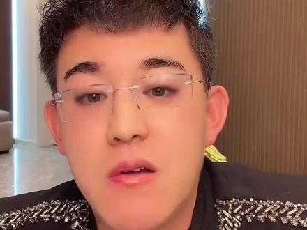 哈哈,太招笑了,烤全羊吗😂