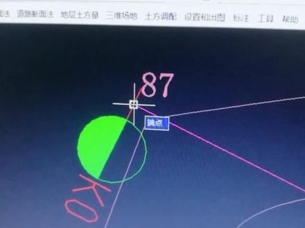 今天讲的是飞时达土方算量软件路基桩号布置及路基宽度设置操作视频不懂的可以评论提问#cad讲堂 @抖音小助手