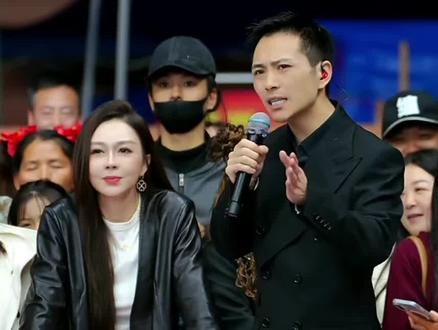 付晓婷,哈尔滨音乐学院流行声乐副教授、硕导,中国音协会员。深耕流行演唱与少数民族音乐跨界创作,曾获全国城市歌手大赛金奖,登央视春晚、亚冬会闭幕式等舞台。代表作《啵布哩》《我在黑龙江等你》,兼具教学实力与舞台经验,是黑龙江极具影响力的唱作人。