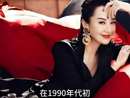 1991年,22岁的许晴在电影中拍摄了一场解衣喂奶的镜头,导致影片一度被禁映两年。#许晴#娱乐