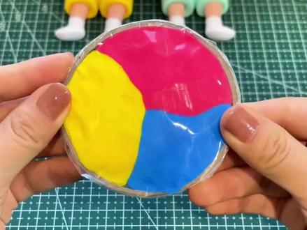 快来一起做好玩的饼干捏捏乐#手工diy #粘土手工 #超轻粘土手工