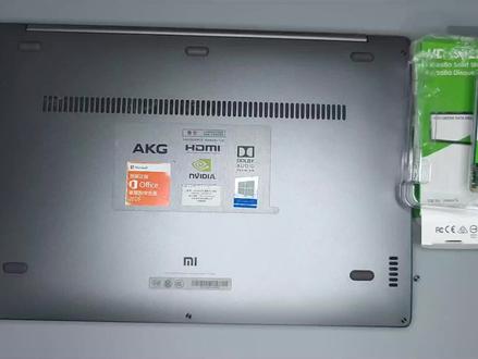 小米笔记本拆机加装固态硬盘。@小米公司 #笔记本电脑 #加装固态硬盘 #小米笔记本