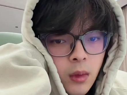 如果是个适合晋宜的本的话 期待思情画宜五搭੧ᐛ੭ #张晋宜 #梁思伟#思情画宜@晋宜JINY @梁思伟耶 @会火 @DOU+上热门