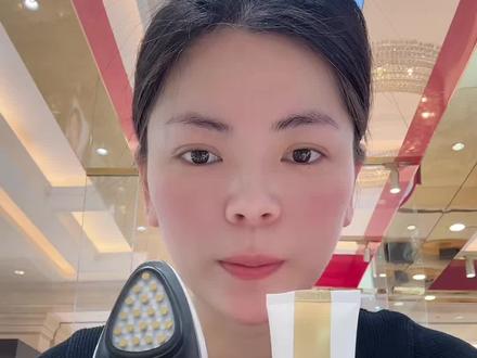 夜间抗衰必看!极萌黄金微雕保姆级教程。🔋 夜间专属模式选对才有效
晚上重点冲黄金微雕抗衰模式!搭配配套凝胶/抗衰精华(质地更润,助力能量渗透),新手从1档起步,耐受后调2-3档,温温热热的酥麻感超舒服,无痛不破皮,睡前用毫无负担。
#美容仪 #极萌黄金微雕 #夜间抗衰 #初老肌救星 #居家护肤