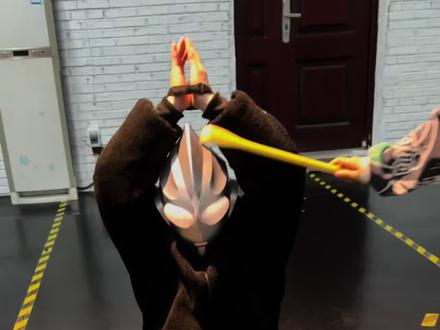 捉迷藏之挠痒痒 #搞笑#挠痒痒#捉迷藏