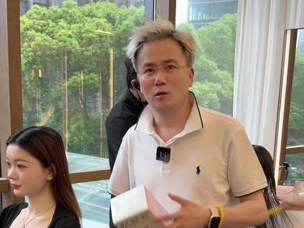 不漂!布丁头真实测评玫瑰粉棕,不开滤镜~#在家染发 #显白发色 #玫瑰粉棕 #测评 #女生染发