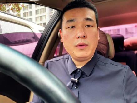 360行车记录仪完整使用教程! 它有什么功能?2K高清画质,白天晚上的画质超清
#行车记录仪 #360行车记录仪 #停车监控记录仪 #熄火哨兵