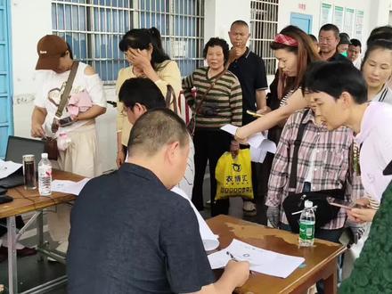 警惕新一轮骗局:xx网红唆使患者前往陬市找曹医师可以退款。