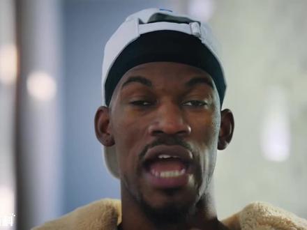 巴特勒的伤病有多严重?右膝本就多次受伤,本赛季会报销吗? #巴特勒 #勇士队 #NBA #篮球 #巴特勒受伤