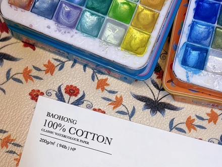 在平整纸上画闪闪的鱼宝
#珠光水彩#水彩#治愈系水彩#小鱼#水彩手绘