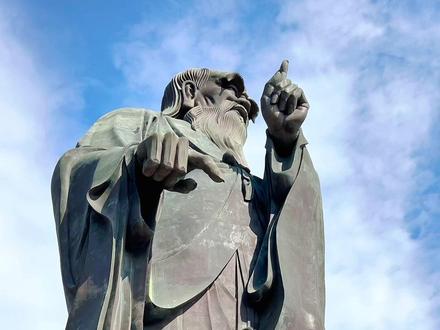 崂山太清宫的参观攻略和一个简单的介绍,如果去崂山,作为道教圣地的太清宫还是有必要去看一看,有几个位置之前已单独发过视频。如叙说有误,欢迎指正。#崂山太清宫 #崂山太清宫老子 #崂山风景区旅游攻略 #头号攻略玩家 #我的旅行日记