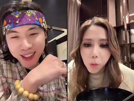 解解透露明年IAG 2.0巡演到九月份! 哇哇哇!今天解解惊现在别人直播间吃播!!!#邓紫棋 #邓紫棋广州演唱会 #邓紫棋爱你老己先靠自己