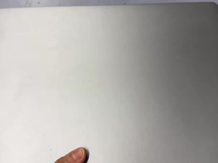 联想小新14键盘故障维修 |数字键失灵|拆机换键盘
教程 离谱!粉丝的联想小新用着用着,键盘数字键突然罢工,只有5和6键坚挺。今天就带大家看完整维修过程,拆机、拔排线、装新键盘一气呵成,看完你也能自己动手换键盘!#diy电脑 #电脑装机 #联想小新 #键盘维修 #数码科技