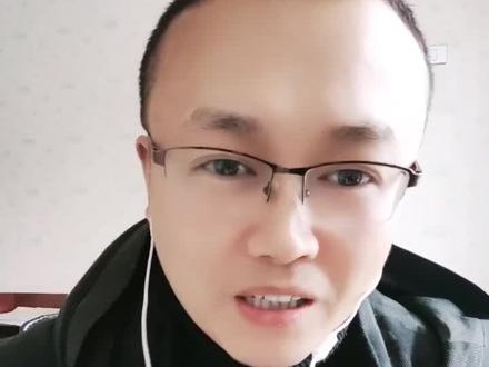 生活不是上帝的诗篇,而是凡人的欢笑和眼泪。我希望我能获得足够的力量,解决世间所有的艰难困苦。