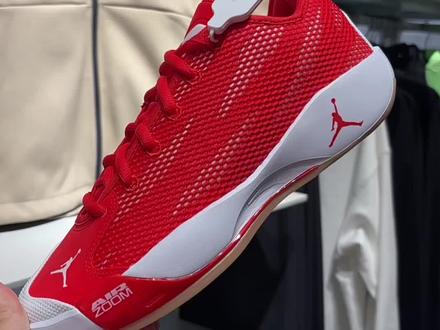 全新luka77改款新品来袭!这小颜值也太帅了吧!#luka77#nike#耐克 #篮球鞋