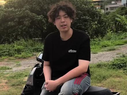 26款极核AE4 max2 评测 #广东电改 #安全骑行请勿模仿 #电摩仔 #农村人骑摩托 #忧郁的电动车