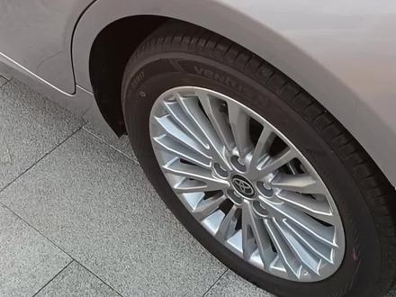 轮胎和鞋子一样!😏#九代凯美瑞