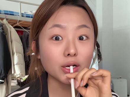 瑞幸新品三重芝芝厚抹真实测评来了!
#瑞幸 #奶茶推荐 #瑞幸新品#大学生 #美食分享