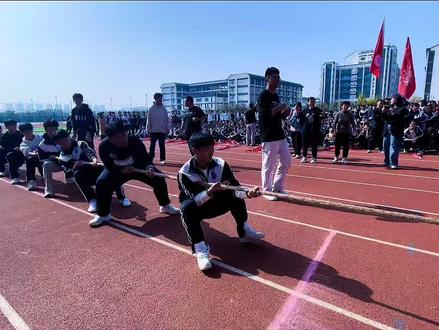 “放假前的欢呼~”#巨野二中#拔河比赛巅峰对决